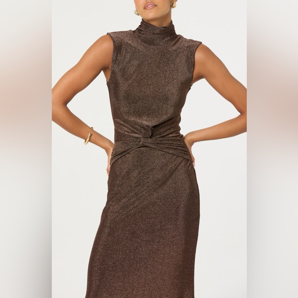 ASTR  the Label Riana Metallic Elegant‎ Brown Sleeveless Dress - Picture 16 of 16